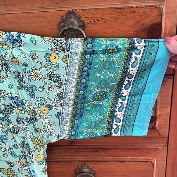 L.I.B New York Women’s Blue And Yellow Floral Kimonos Size S/M NWT - Picture 2 of 8